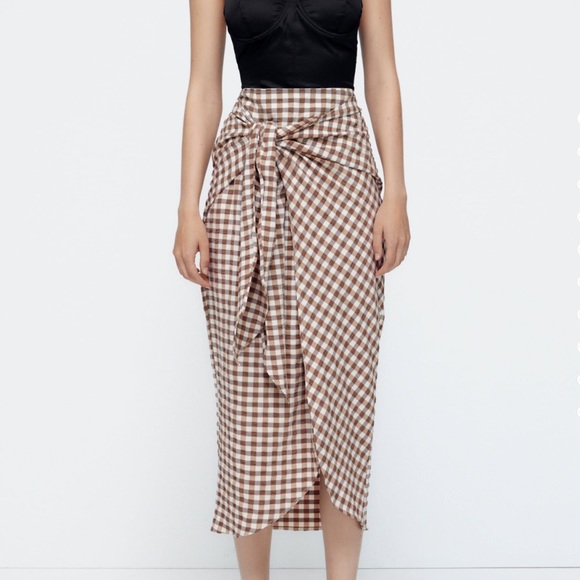 Zara Wrap Skirt - Picture 3 of 16
